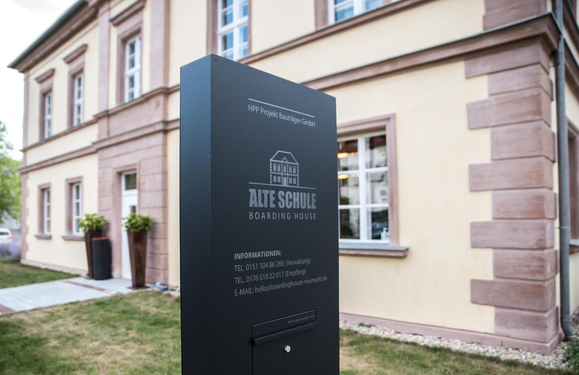 Boardinghouse Neumarkt Alte Schule Neumarkt in der Oberpfalz Exteriör bild
